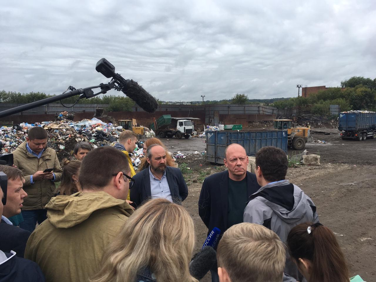 Активисты ОНФ выявили нарушения на мусороперегрузочной станции вблизи  аэропорта Жуковский в Подмосковье - фото 1