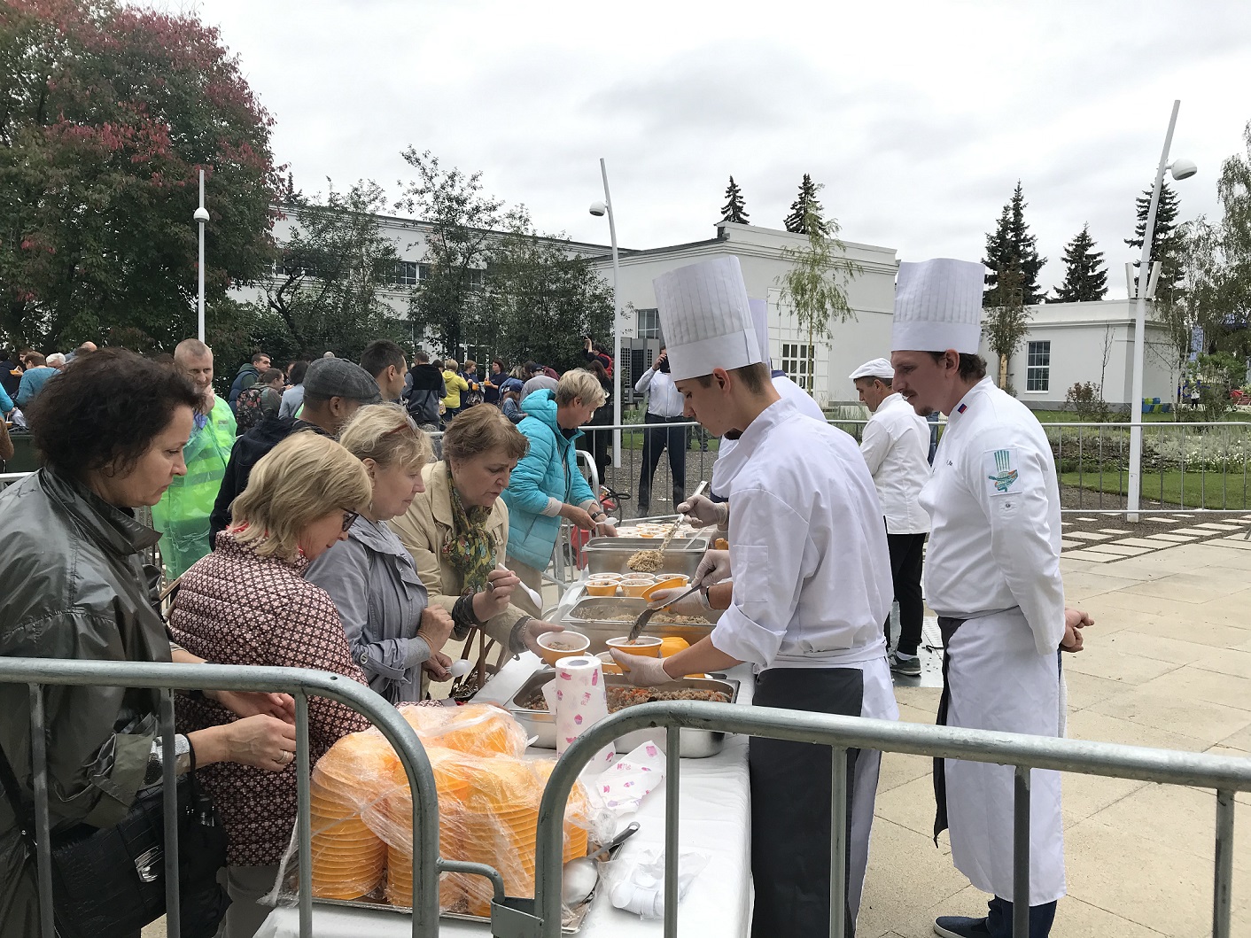 Фестиваль плова в «Технограде» посетили 14 000 москвичей   - фото 2