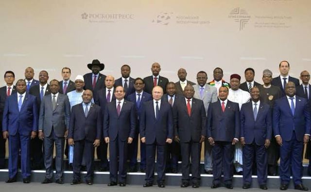 В Москву на конференцию «Россия-Африка в многополярном мире» прибыли 40 президентов африканских стран - фото 1