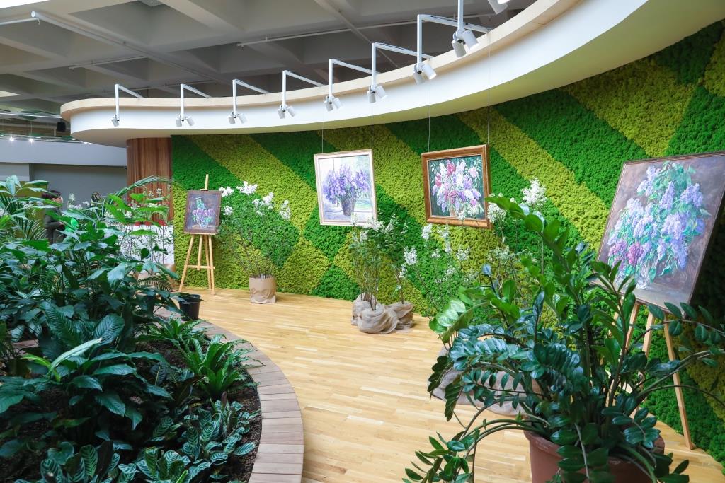 Выставка «Превосходство весны» открылась в Экоцентре «Цветоводство» Департамента природопользования Москвы - фото 2