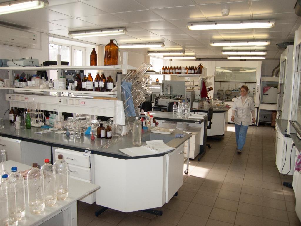 Ко Дню химика рассказываем о работе химико-аналитической лаборатории  ГПБУ “Мосэкомониторинг” - фото 1